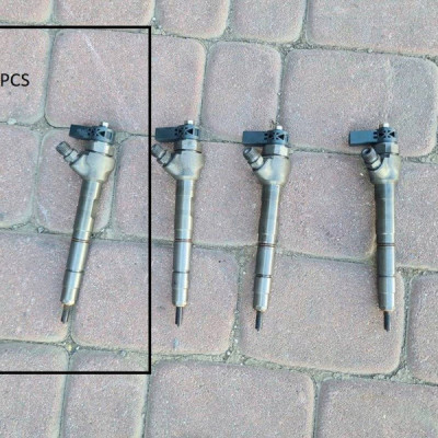 Wtryskiwacze wtrysk paliwa 1.6TDI Volkswagen Golf VII 04L130277G