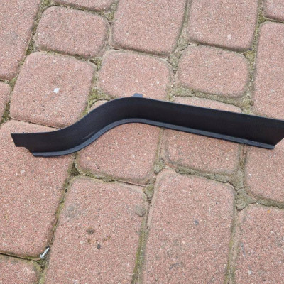 Listwa boczna prawa słupka Volkswagen Golf VII 5G0868224B