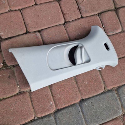 Obudowa słupka prawa osłona Volkswagen Golf VII 5G4868312