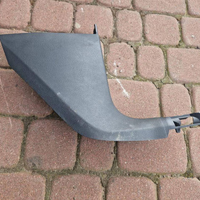 Osłona progu prawa obudowa Volkswagen Golf VII 5G1863484A