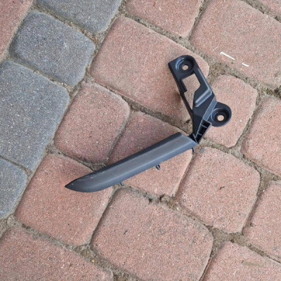 Osłona lusterka prawa drzwi lewa plastik Volkswagen Golf VII 5G0837994