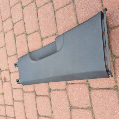 Obudowa słupka lewa srodkowa Volkswagen Golf VII 5G4867291