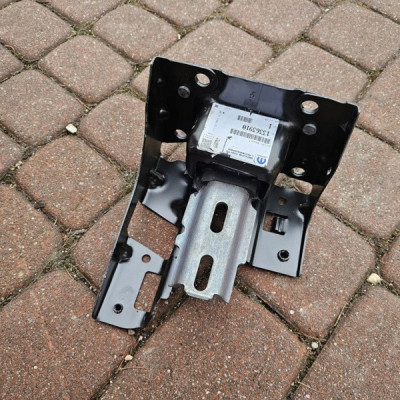 Łapa silnika 13363910 9810216980 9807450680 NOWA C3 C4 Opel Citroen Peugeot