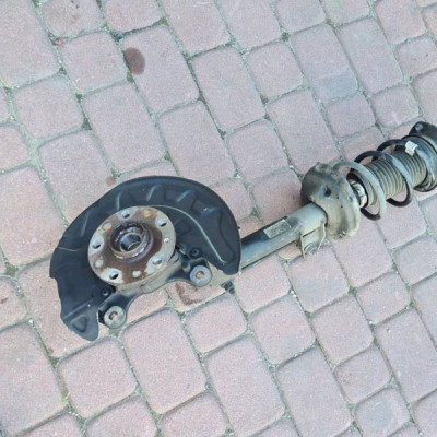 Amortyzator zwrotnica prawa MCpherson Volkswagen Golf VII 5Q0413023FK