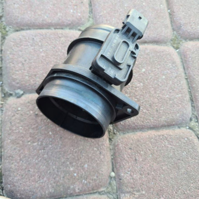 Przepływomierz powietrza 1.6TDI Volkswagen Golf VII 04L906461B