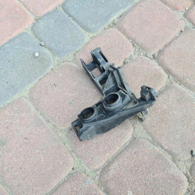 Ślizg mocowanie zderzaka prawy tył Volkswagen Golf VII 5G6807394A