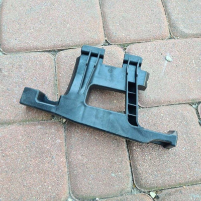 Mocowanie tunelu wspornik Volkswagen Golf VII 5G1861513B