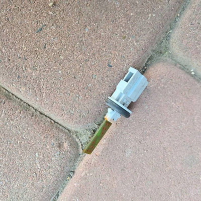 Czujnik temperatury nagrzewnicy Volkswagen Golf VII 1K0907543E