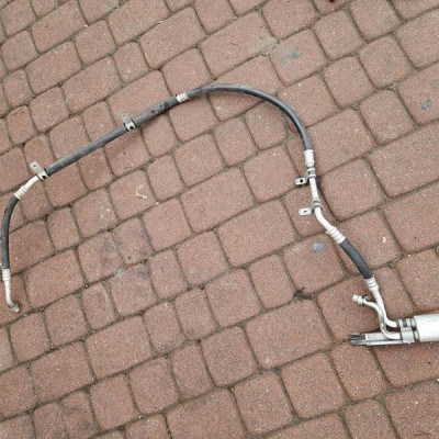 Przewód klimatyzacji rura wąż Renault Zoe 924476933R