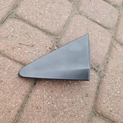 Osłona trójkąta lewa błotnika Renault Zoe 638753887R