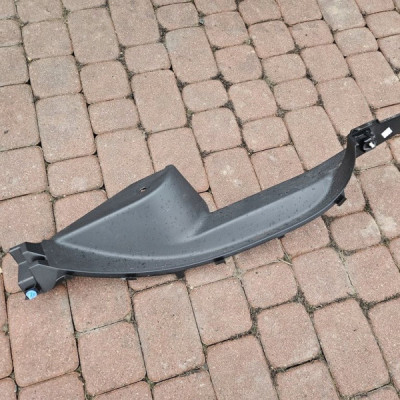 Obudowa osłona prowa prawa próg Renault ZOE 769532813R