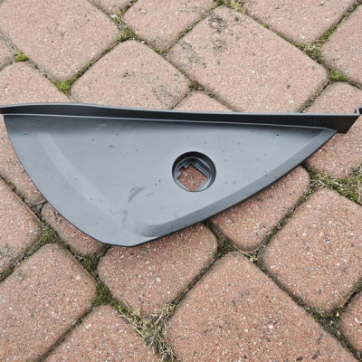 Obudowa osłona deski prawa konsoli Renault ZOE 689208654R