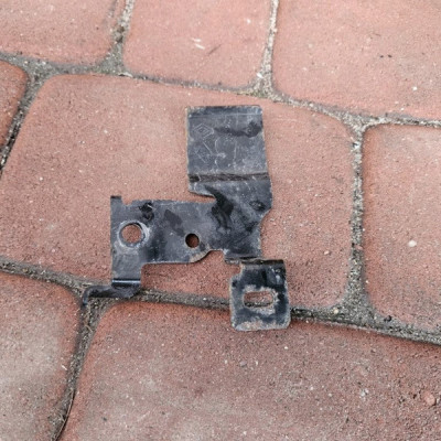 Łapa uchwyt mocowanie instalacji wspornik Renault ZOE 215142429R