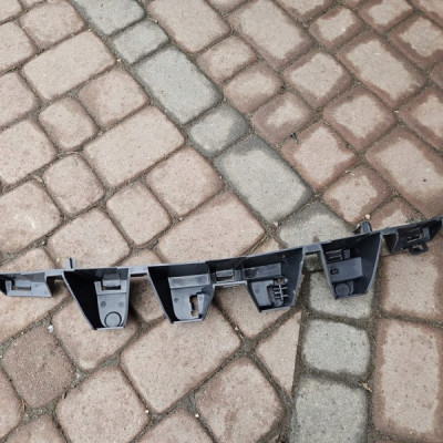 Ślizg tył tylny zderzaka mocowanie środkowy Renault ZOE 850321348R