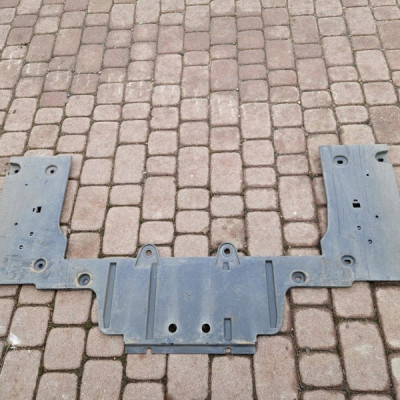 Podłoga osłona zderzaka płyta dolna podwozia Renault ZOE 748123172R