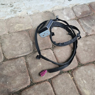 Antena radia GPS wzmacniacz antenowy Renault ZOE 282127753R