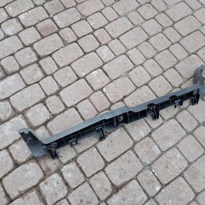 Ślizg zderzaka tył tylnego wzmocnienie uchwyt Renault ZOE 748F69406R