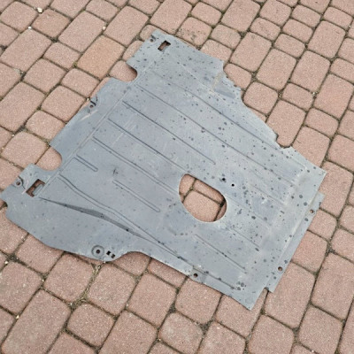 Obudowa osłona podłoga pod silnik Renault ZOE II 758904945R