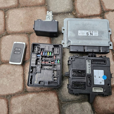 Zestaw startowy Renault ZOE II 284B14352R 284B67877R 237D40307R 487008065R