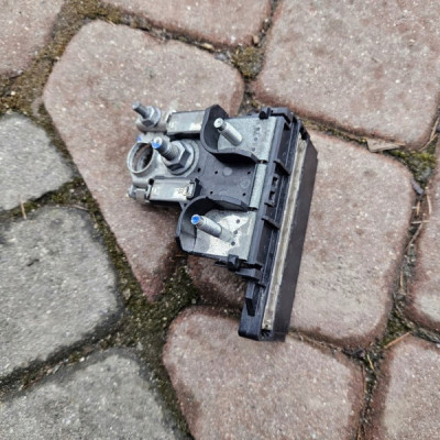 Klema bezpieczniki plusowa bezpiecznik akumulatora Renault ZOE II