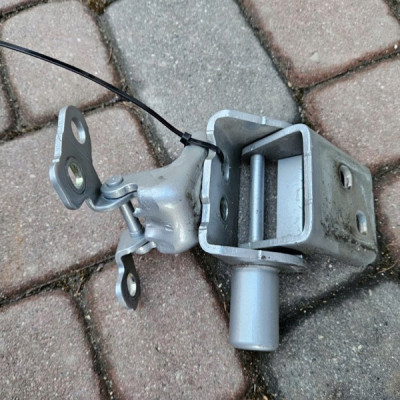 Zawias drzwi przód przedni prawy komplet Renault ZOE II TEKQA