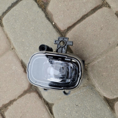 Halogen przód lewy CLIO ARKANA MEGANE TALISMAN Renault ZOE II 261550862R