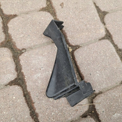 Obudowa osłona grilla ładowarki Renault ZOE II 960178561R