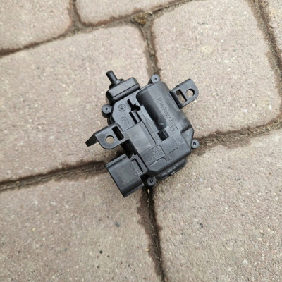 Siłownik klapki wlewu ładowania ładowarki Renault ZOE II 788261002R