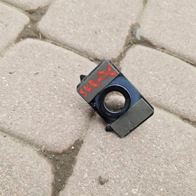 Koszyk mocowanie wspornik PDC parkowania skrajny Renault ZOE II 284H59362R