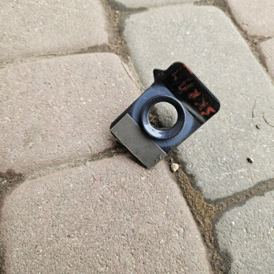 Koszyk mocowanie wspornik PDC parkowania skrajny Renault ZOE II 284H45197R