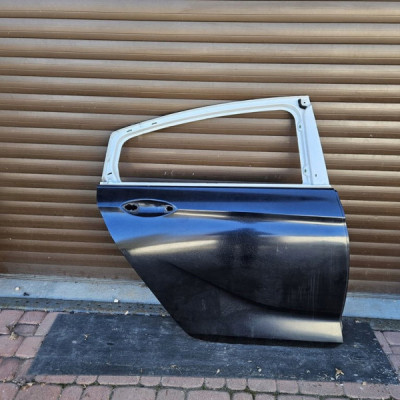 Drzwi tył tylne prawe Z22X niebieskie Opel Insignia B HB Hatchback
