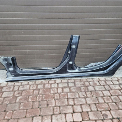 Próg słupek błotnik podłóżnica RENAULT MEGANE IV 4 kombi