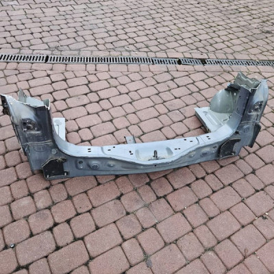 Pas tylny tył wanna podłożnica RENAULT MEGANE IV 4 kombi