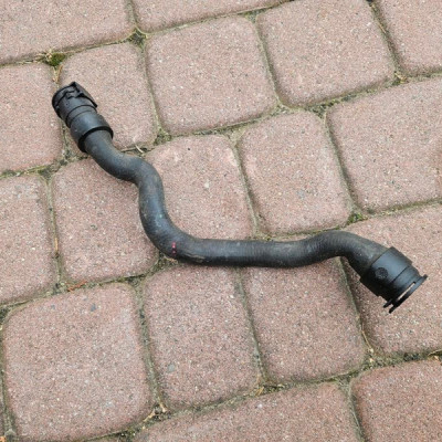 Rura wąż wody 1.2i THP przewód Opel Corsa F