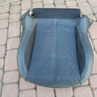 Fotel siedzisko oparcie kanapa półskóra podgrzewane Opel Corsa F