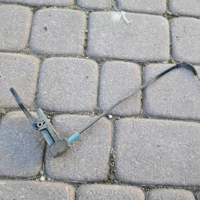 Zamek maski linka rączka Renault ZOE 656225059R