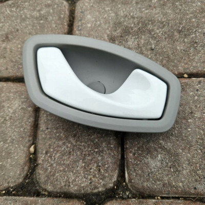 Klamka drzwi tył tylna przód przednia prawa Renault ZOE II 806700005R
