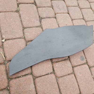 Obudowa osłona tunelu ANGIELSKIE Renault ZOE II 689205093R