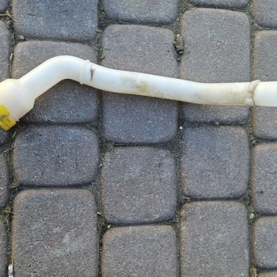 Rurka wlewu spryskiwaczy zbiorniczka Renault ZOE 289151470R