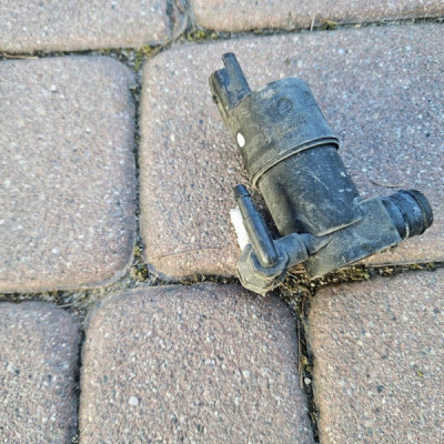 Pompka zbiorniczka spryskiwaczy Renault ZOE 9641553880