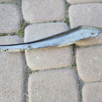 Mocowanie ślizg osłona zderzaka tył tylna lewa Renault ZOE 788130598R