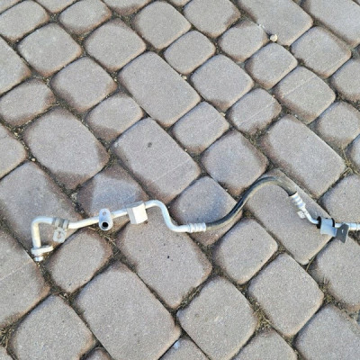 Przewód klimatyzacji rura wąż Renault ZOE 924480074R