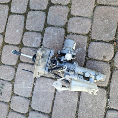 Pompa hamulcowa serwo hamulcowa Renault ZOE 460115213R
