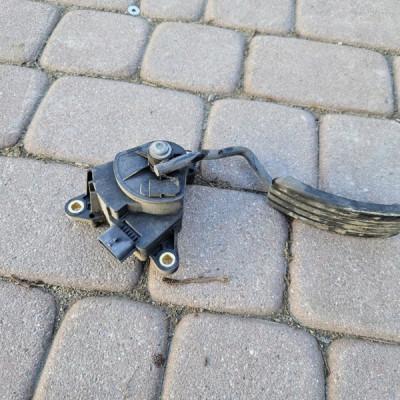 Pedał potencjometr gazu EUROPA Renault ZOE 180026336R