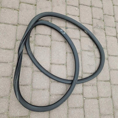 Uszczelka drzwi przód przednia prawa Opel Mokka B 2 II