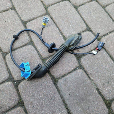 Instalacja wiązka klapy tył tylnej przelotka Opel Mokka B 2 II