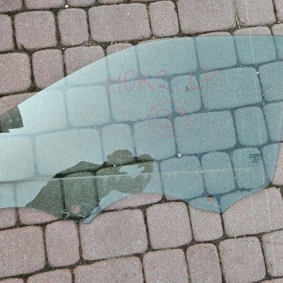 Szyba przód przednia lewa drzwi Opel Mokka B 2 II2023R