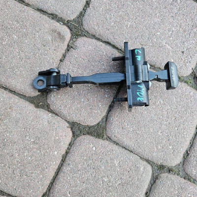 Ogranicznik drzwi przód przednich lewy lewych Opel Mokka B 2024 2 II