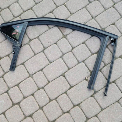 Uszczelka szyby tył prawa JASNA szyba Opel Mokka B 2023R