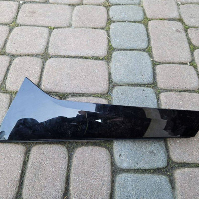 Obudowa tylnej klapy lewa osłona Opel Mokka B 2 9834116780